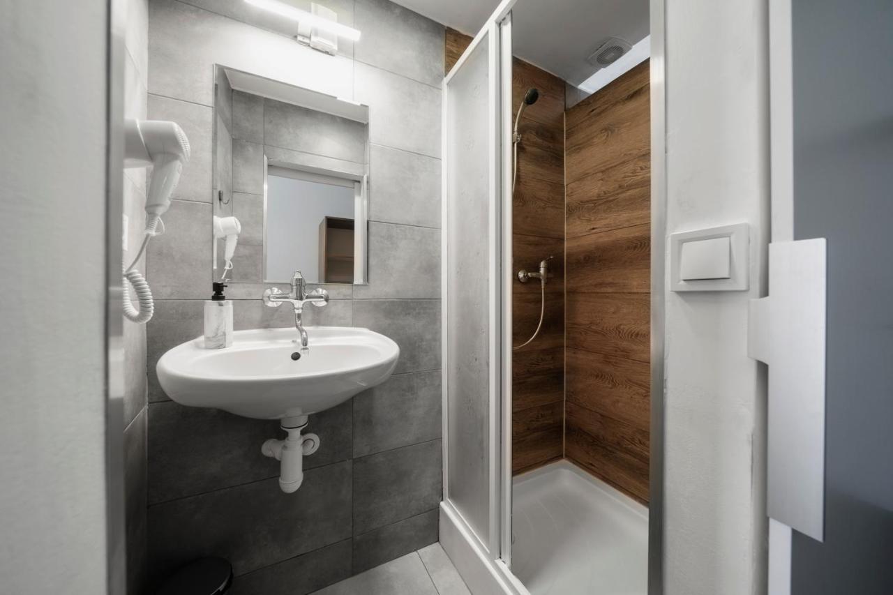 Hotel Bayer Pilzno Zewnętrze zdjęcie