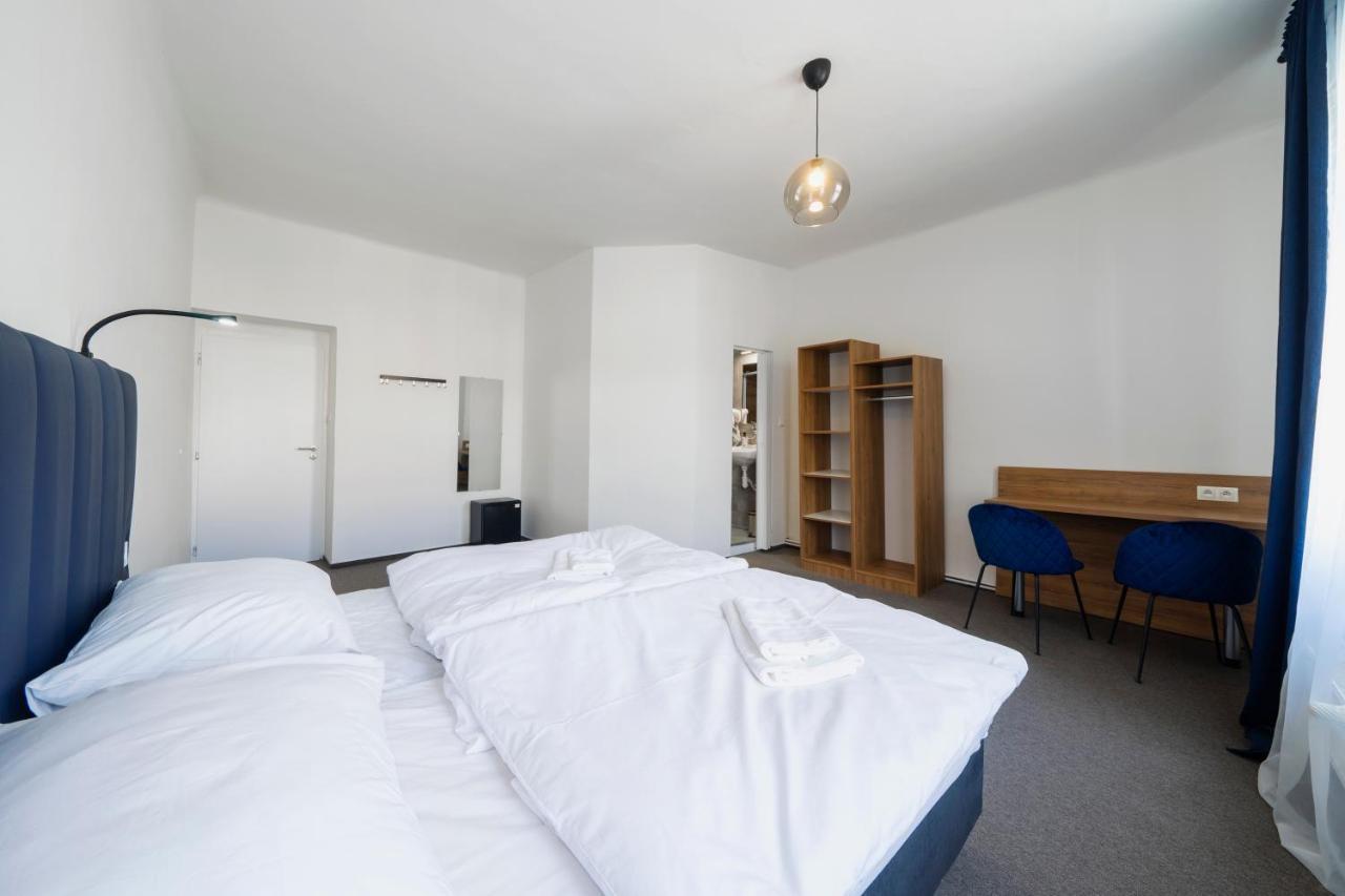 Hotel Bayer Pilzno Zewnętrze zdjęcie