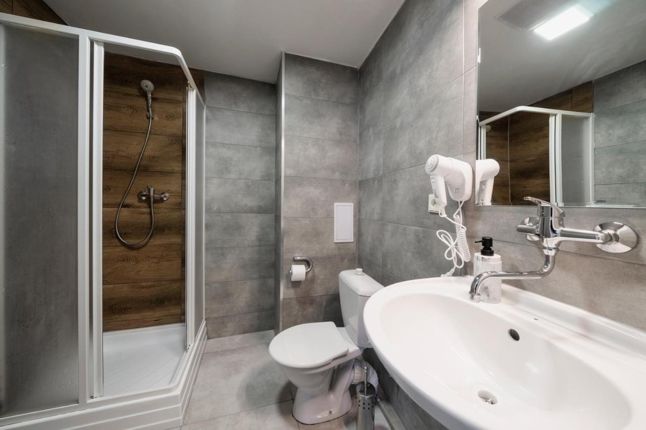 Hotel Bayer Pilzno Zewnętrze zdjęcie