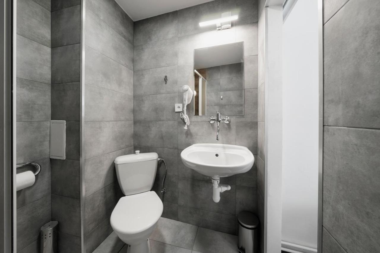 Hotel Bayer Pilzno Zewnętrze zdjęcie