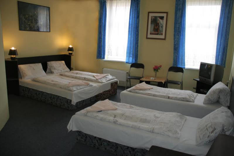 Hotel Bayer Pilzno Zewnętrze zdjęcie
